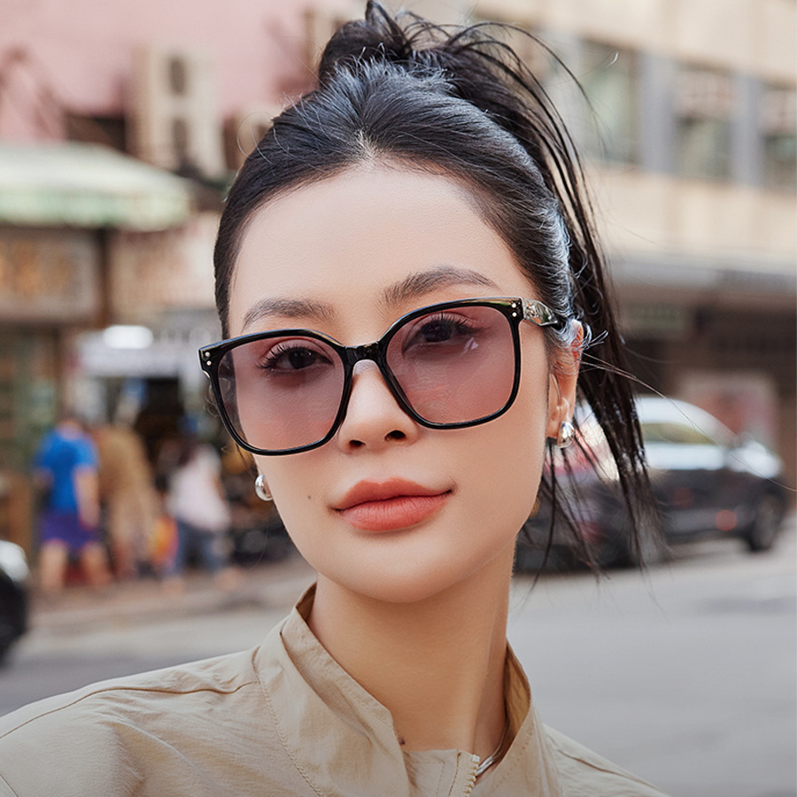 Kauri Square Full-Rim Sunglasses